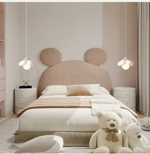 Светильник для детской комнаты, соответствующий техническим нормам освещения Технические нормы освещения детской комнаты по СанПиН и СНиП: на что обратить внимание - пример правильного освещения