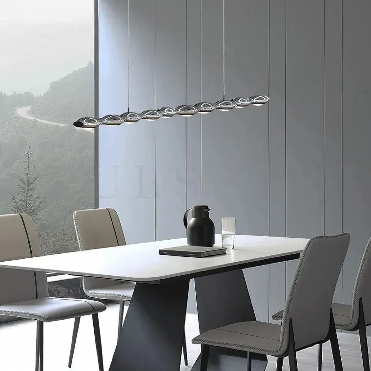 Люстры для кухни 2026, тренды и фото лучших моделей: дизайнерский светильник для модного интерьера