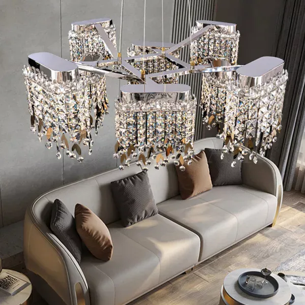 Люстры в гостиную 2026: хрустальные подвески