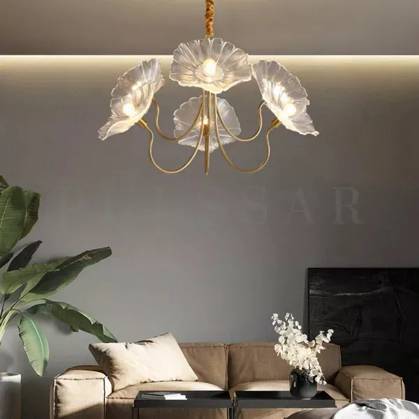 Люстры в гостиную 2026: светильник с цветами