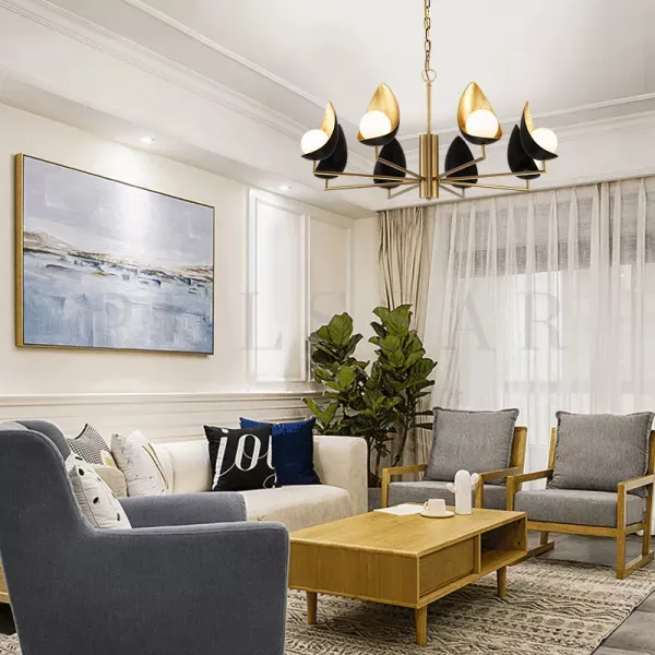 Люстры в гостиную 2026: сочетание черного и золотого
