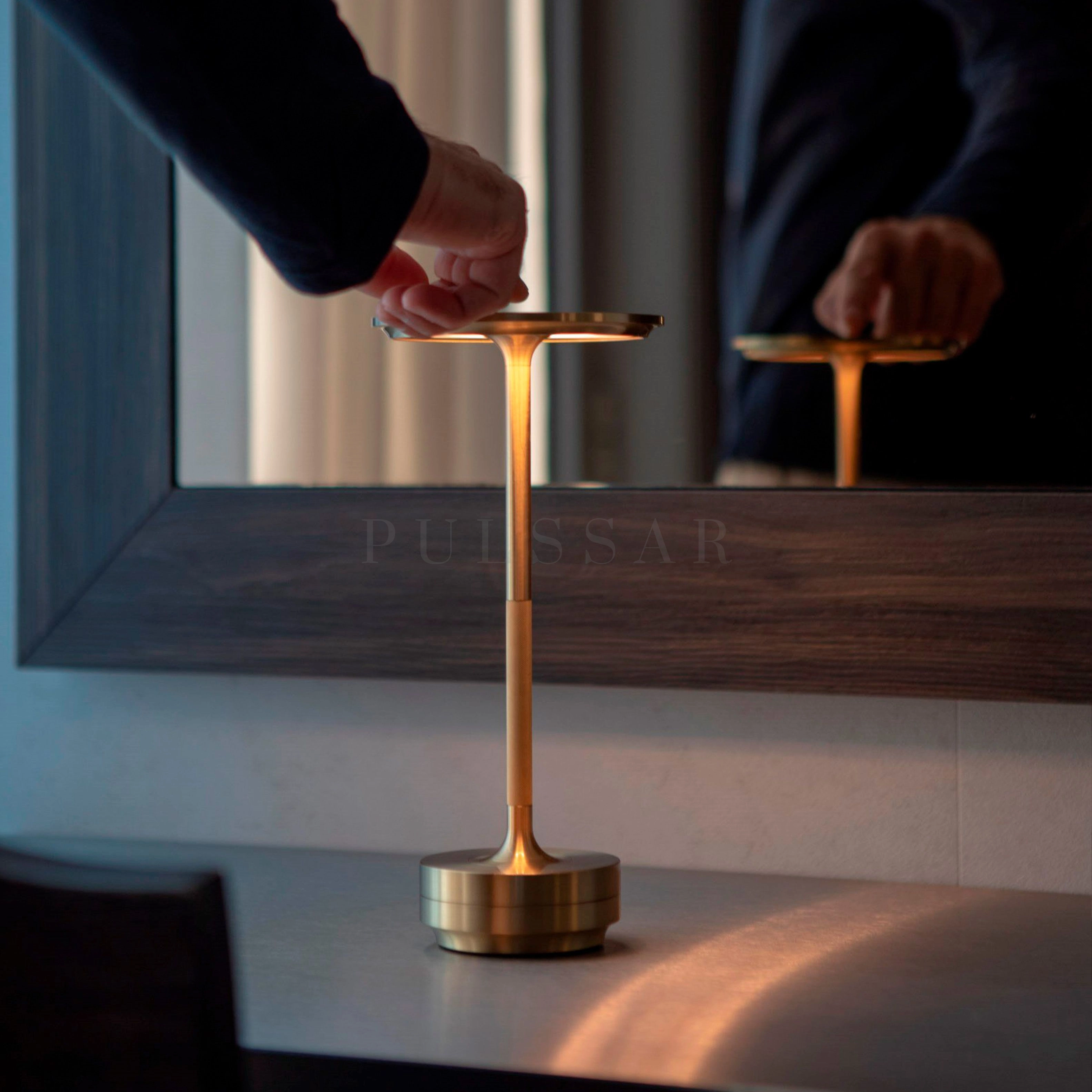 Настольная лампа ROBBI