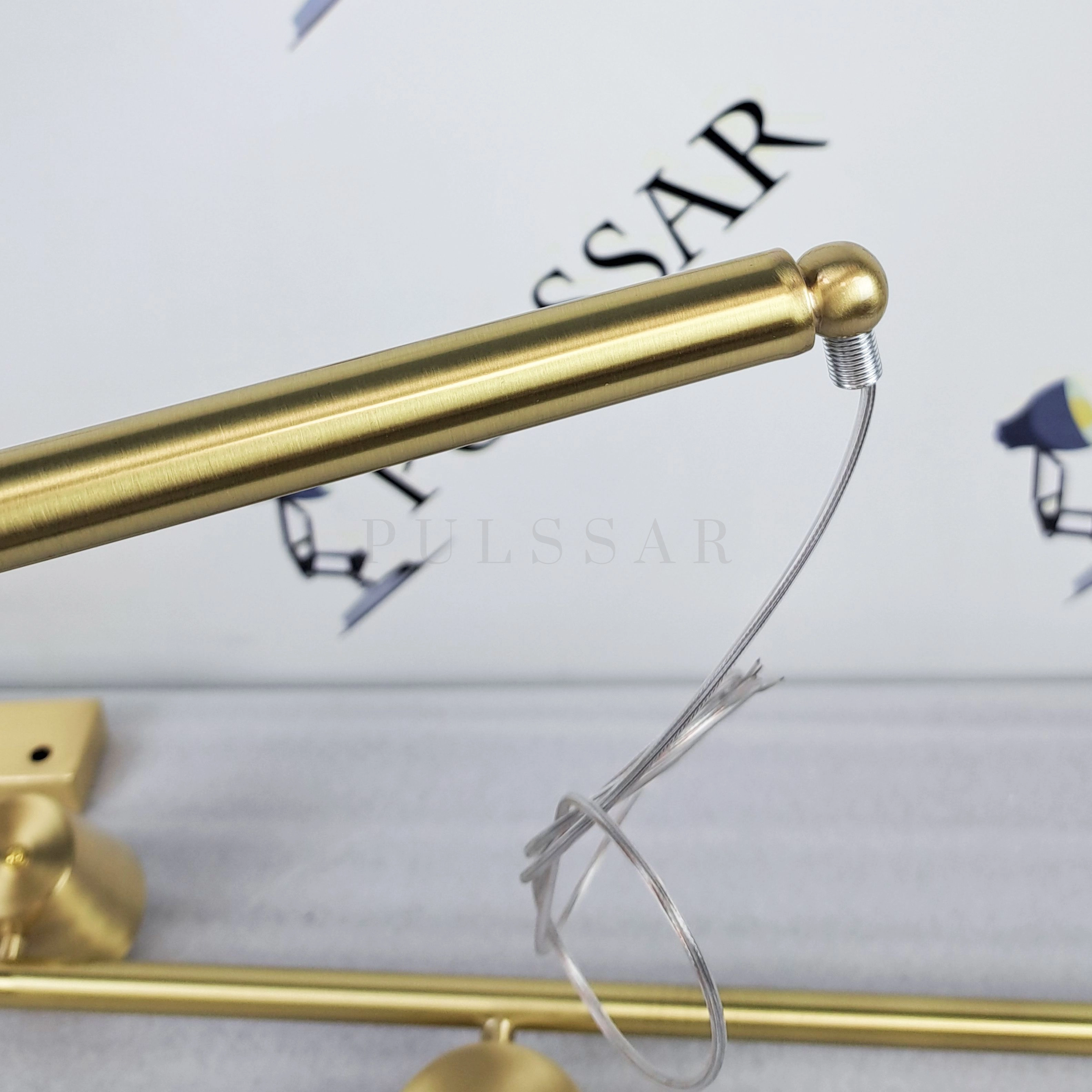 Реечная люстра TOIVOLA