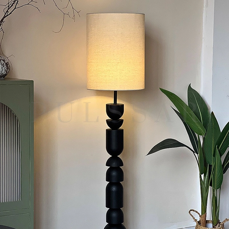 Торшер WILHARD