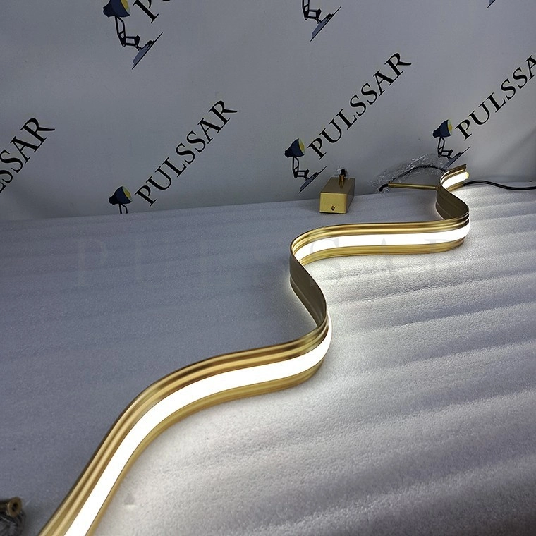 Реечная люстра ZEUS