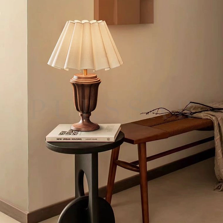 Настольная лампа CALICE