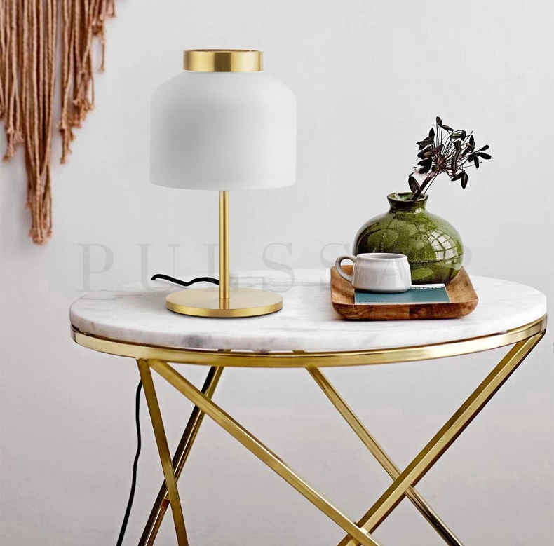 Настольная лампа REIT