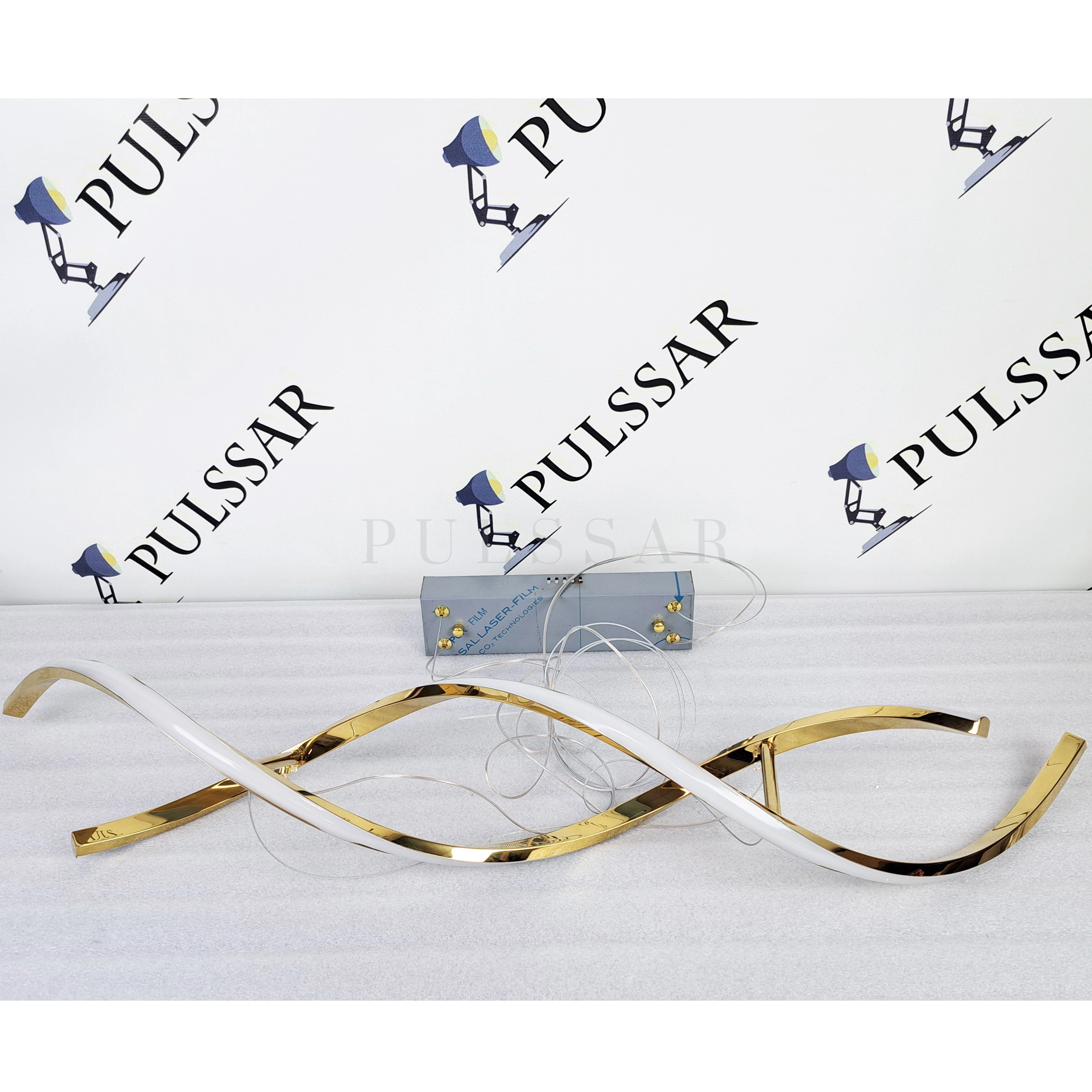 Реечная люстра ELISEUS C