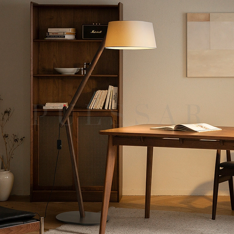 Торшер CRANE WOOD