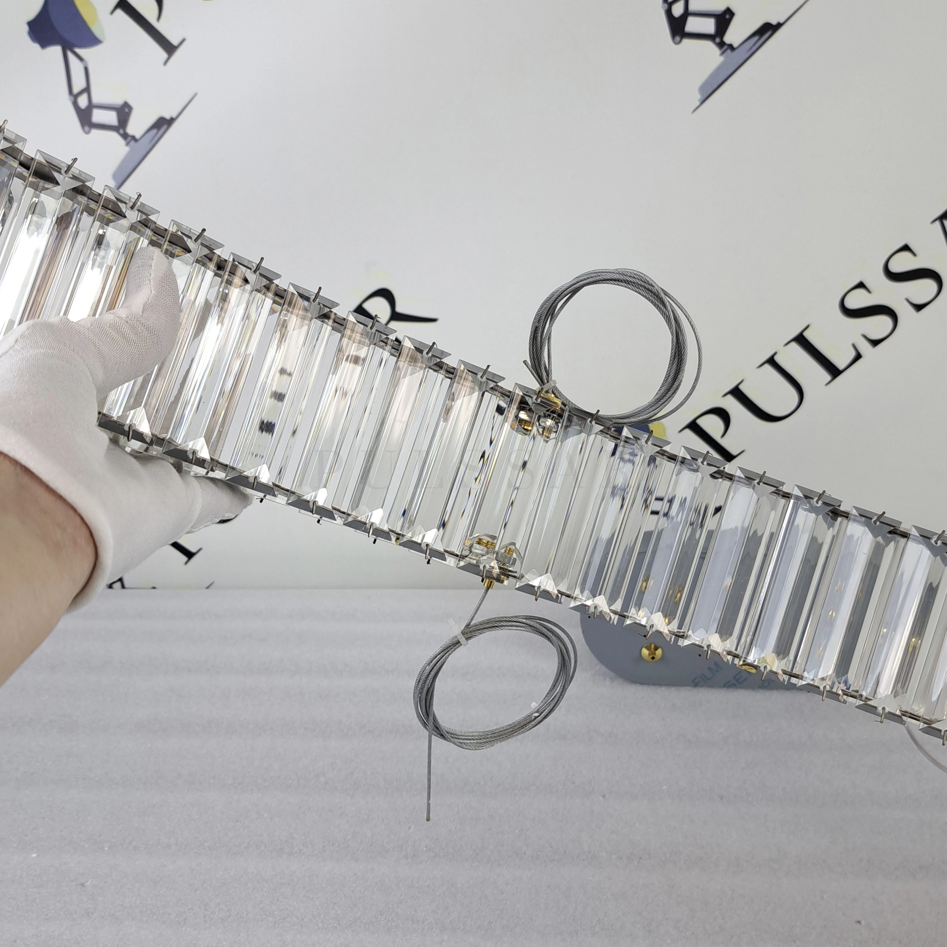 Реечная люстра BERTOLDA W