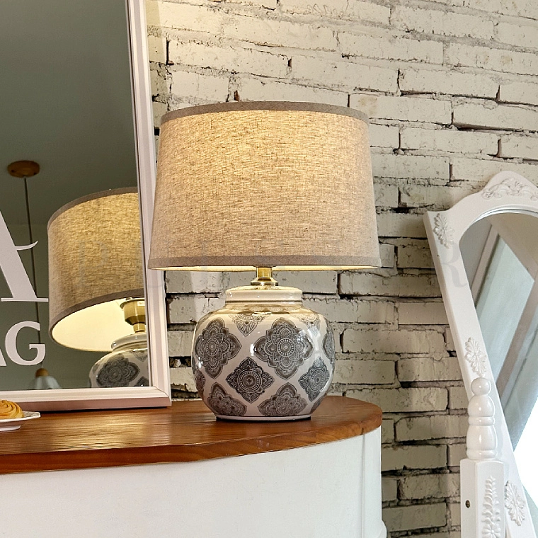 Настольная лампа HAGINURI