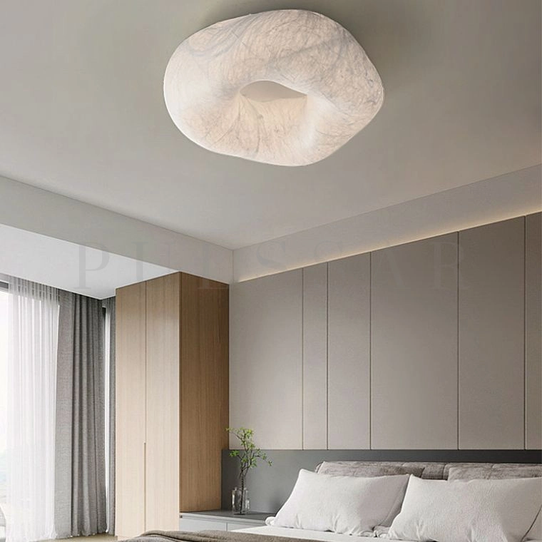 Потолочная люстра LEVITATE