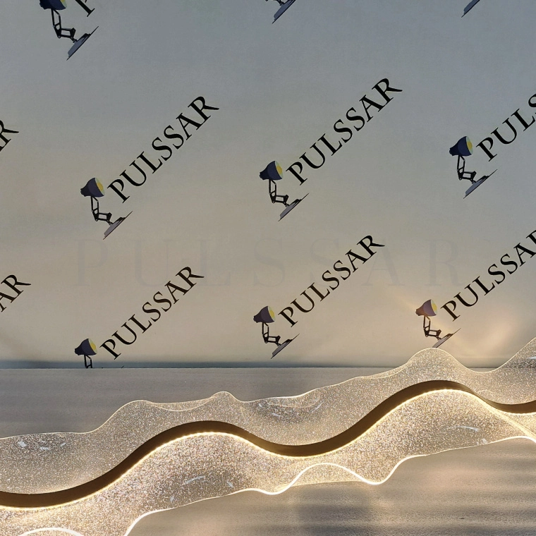 Реечная люстра LARSERIC