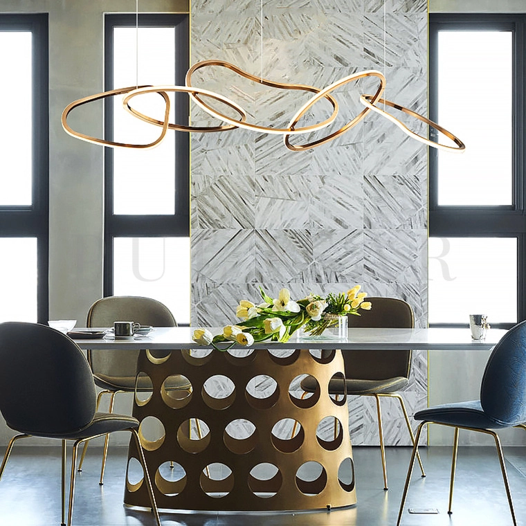 Реечная люстра LYCAN