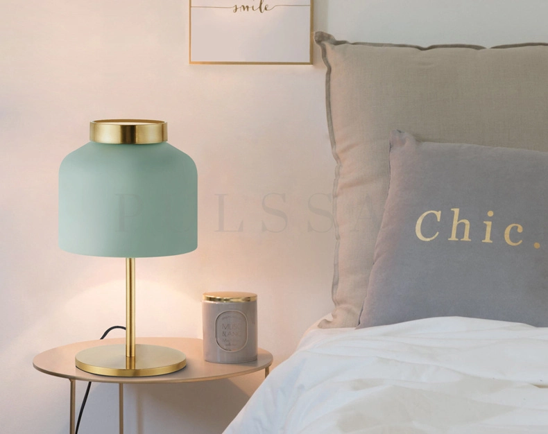 Настольная лампа REIT