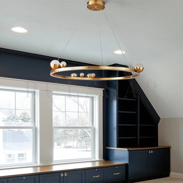 Кольцевая люстра HOLVAST