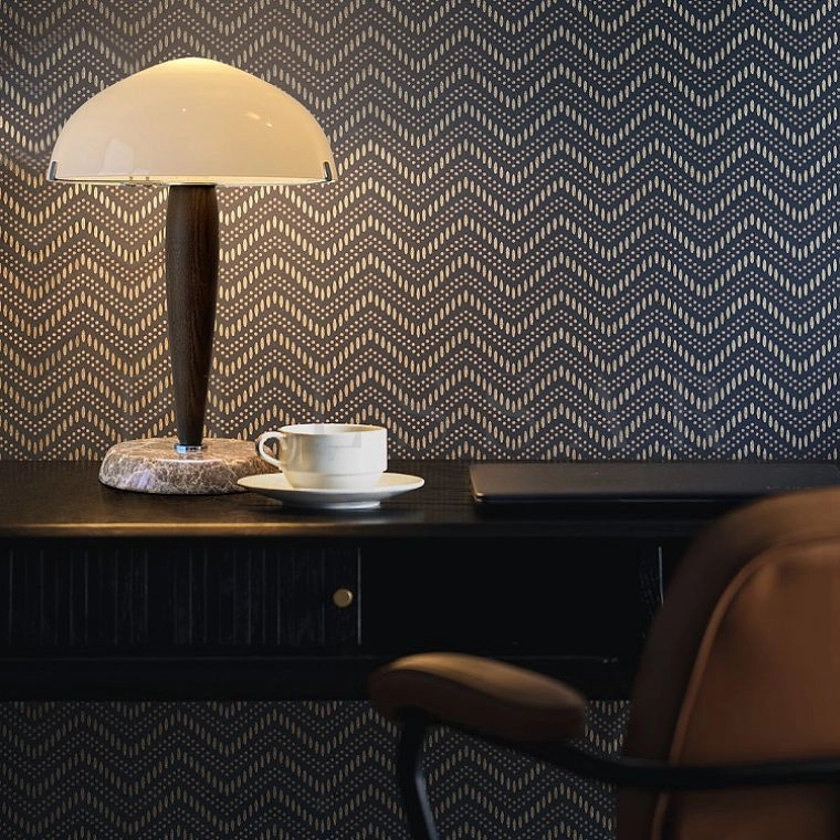 Настольная лампа SOLUS