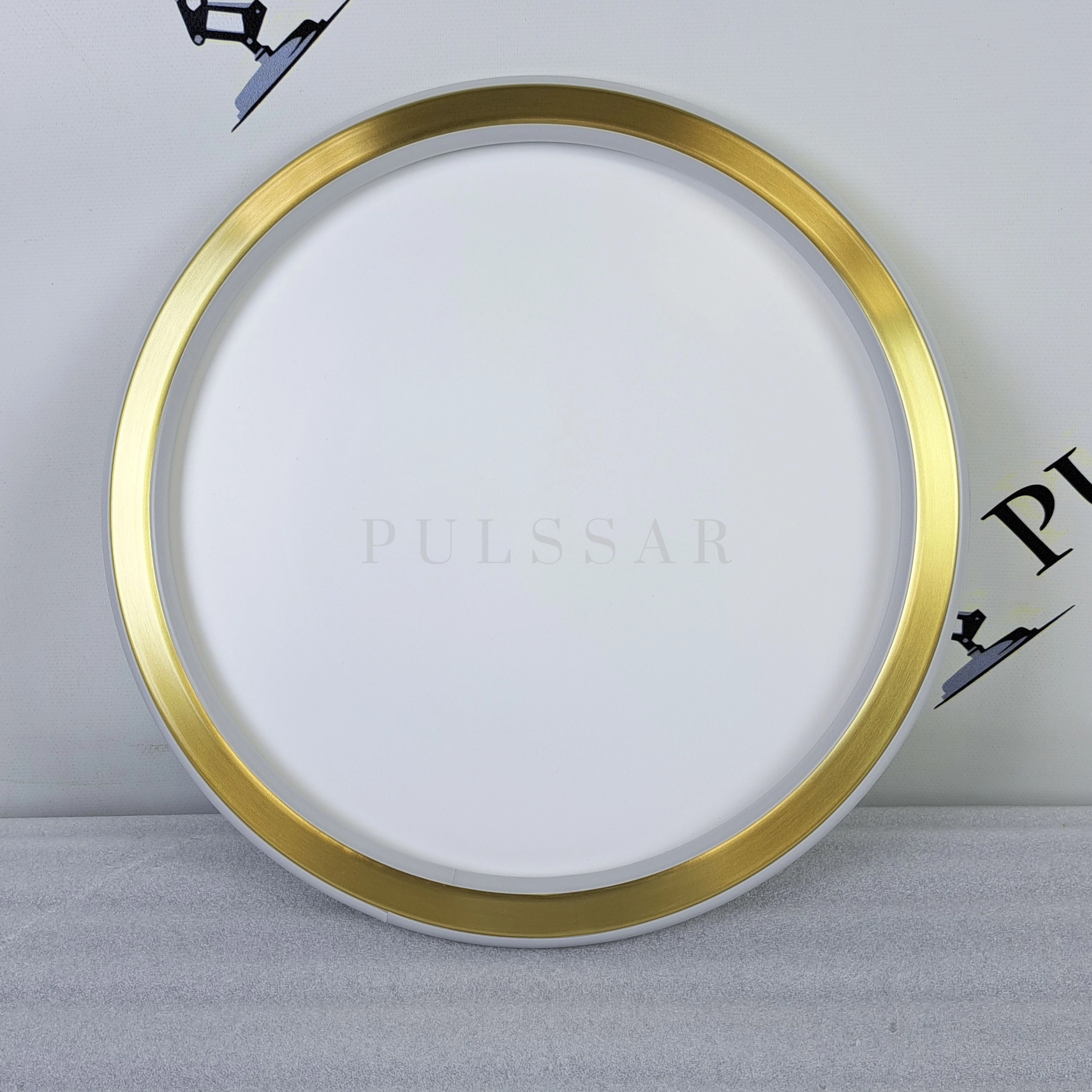 Потолочный светильник TALA