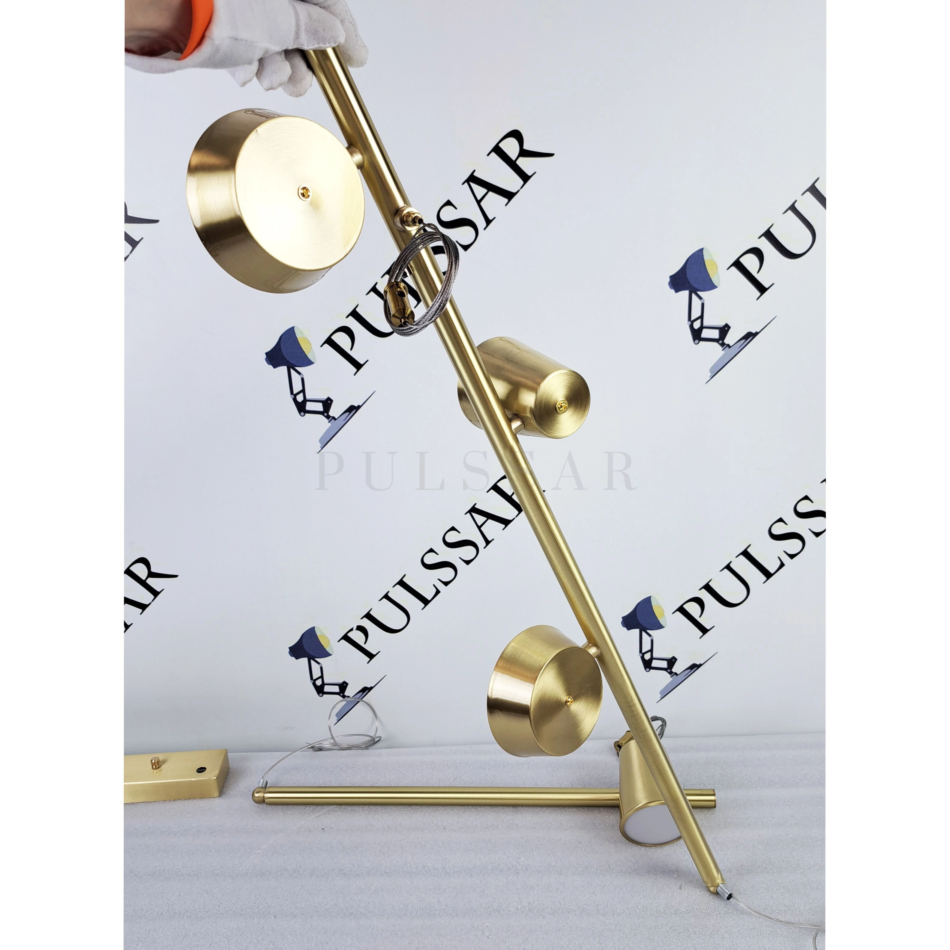 Реечная люстра TOIVOLA