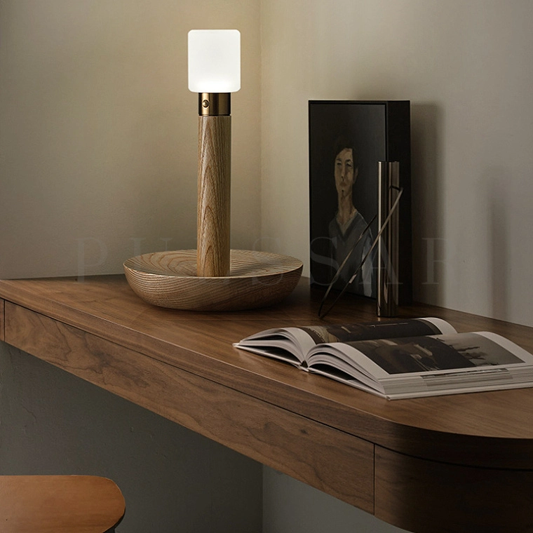 Настольная лампа ALMOST TAB