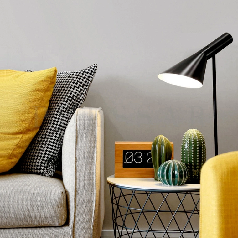 Настольная лампа EXPRESS TAB