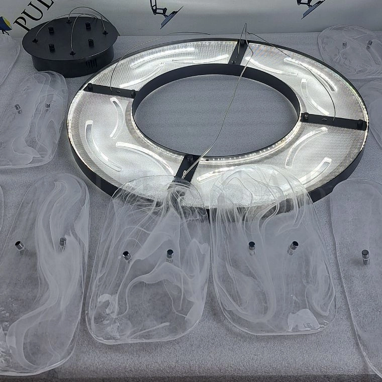 Кольцевая люстра DIONIS