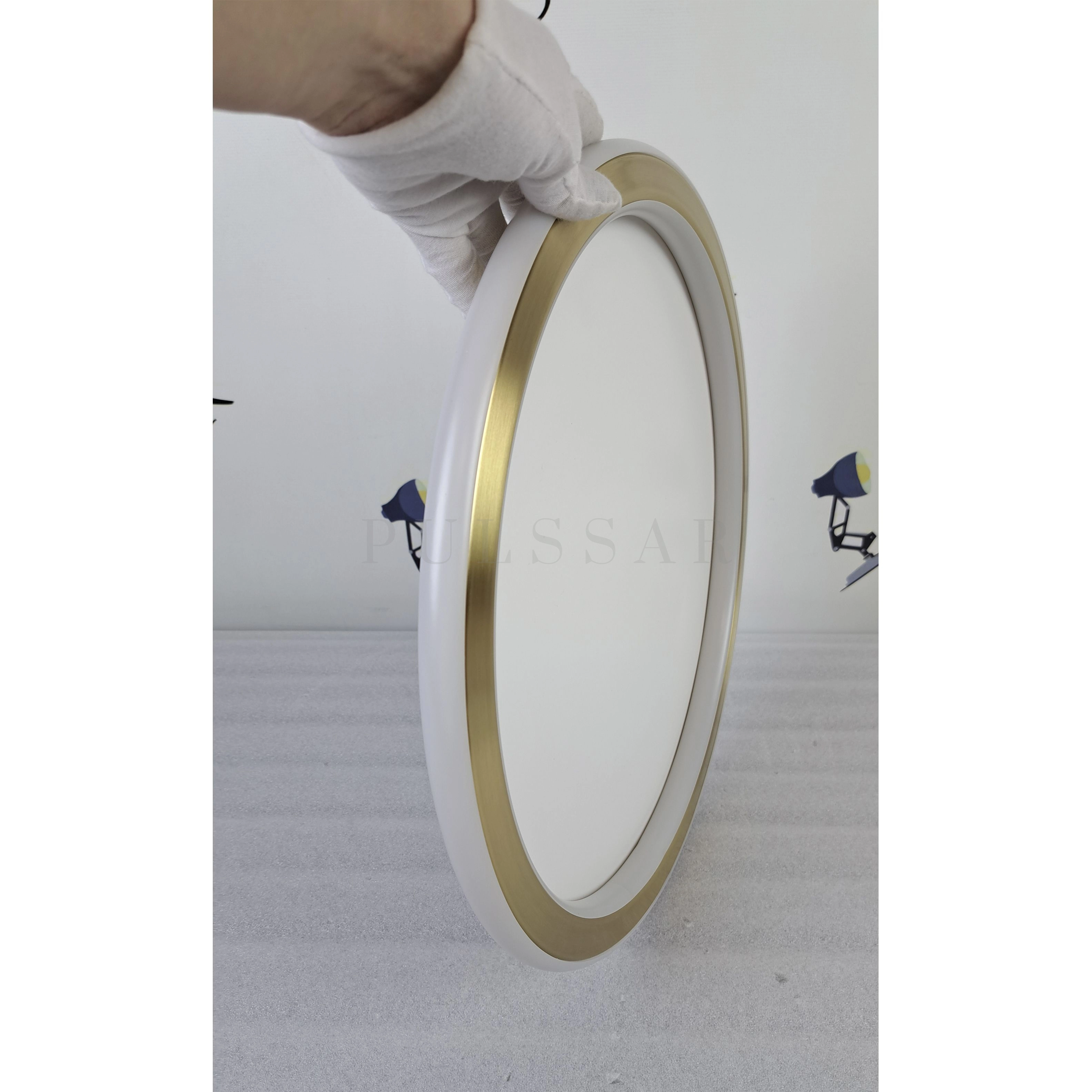 Потолочный светильник TALA