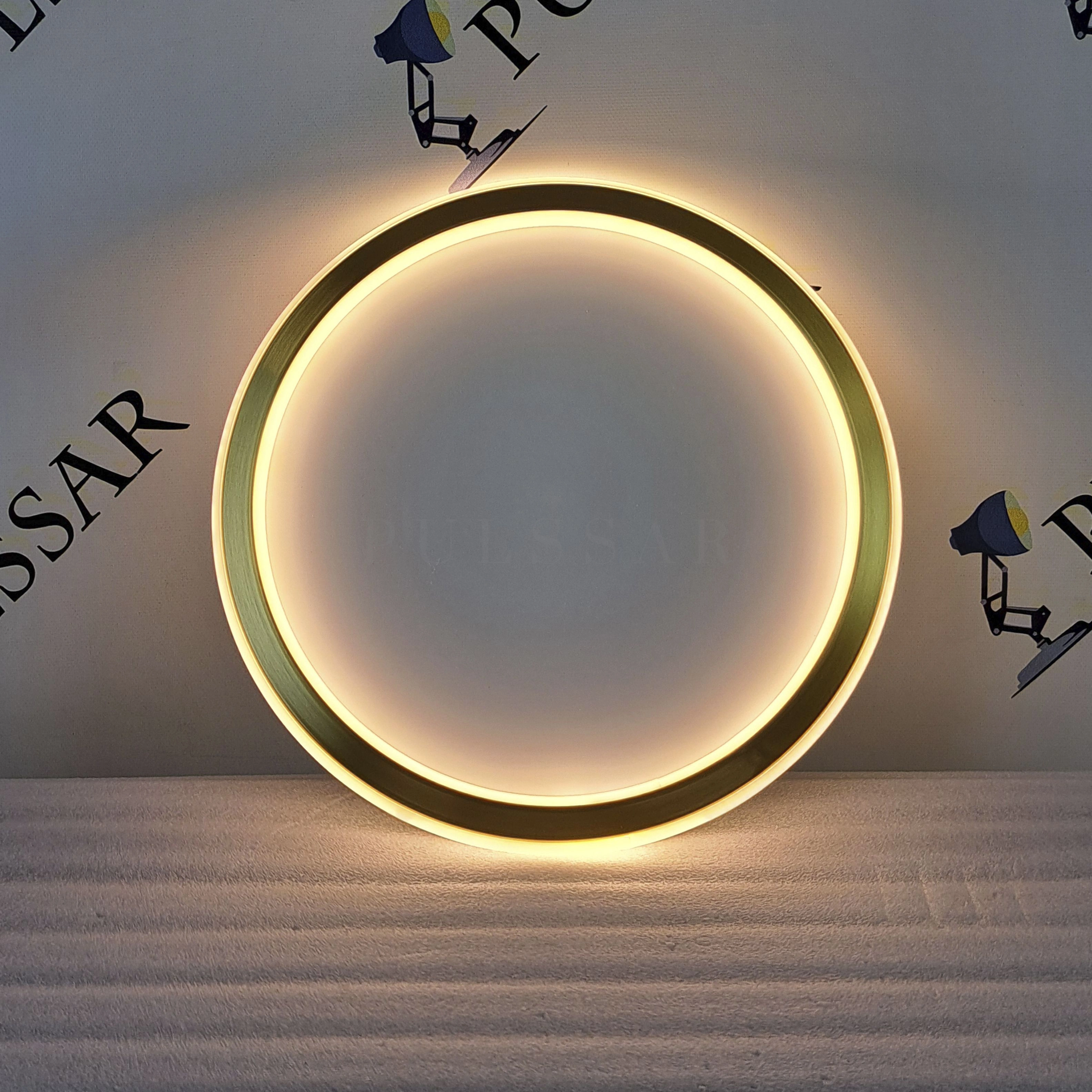 Потолочный светильник TALA