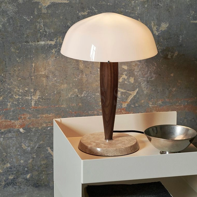 Настольная лампа SOLUS