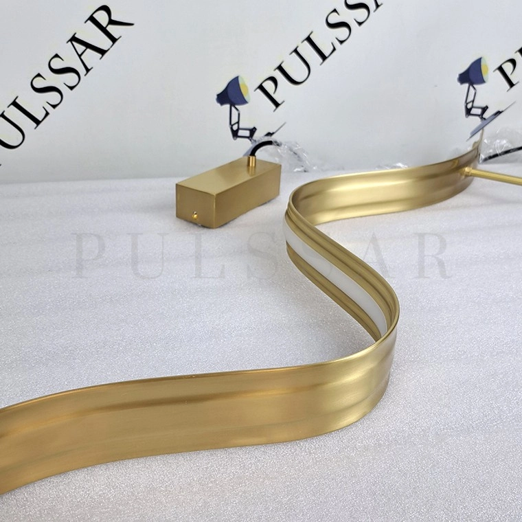 Реечная люстра ZEUS