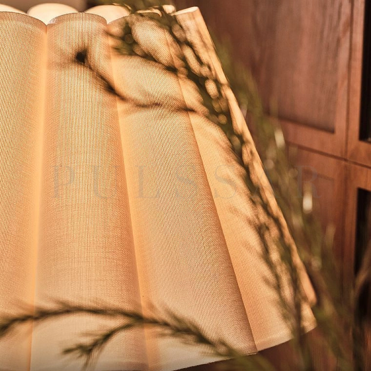 Настольная лампа CALICE