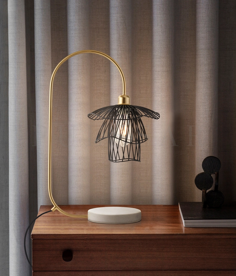 Настольная лампа MODY TAB