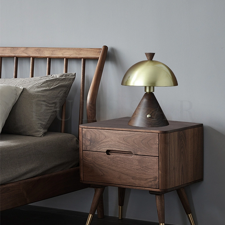 Настольная лампа TOTH